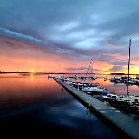 Marina Szczecin Dabie - Kajuty Na Statku Hostal